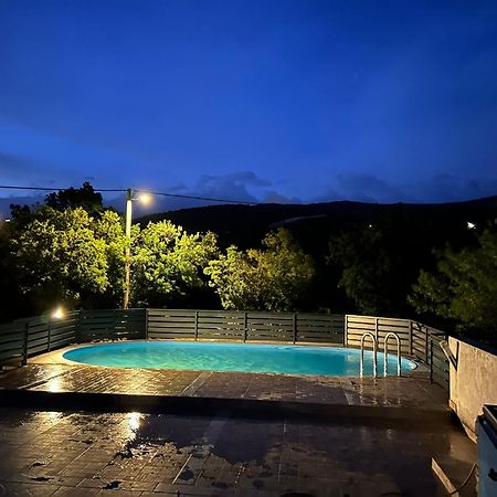 Studio Apartments Mt Smrika Bagian luar foto