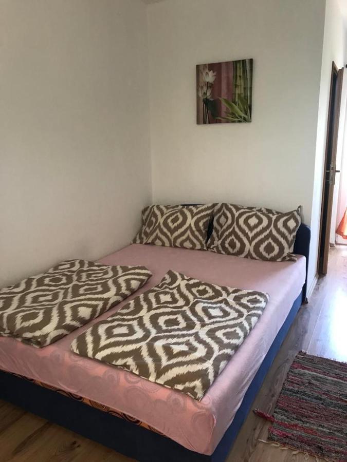 Studio Apartments Mt Smrika Bagian luar foto