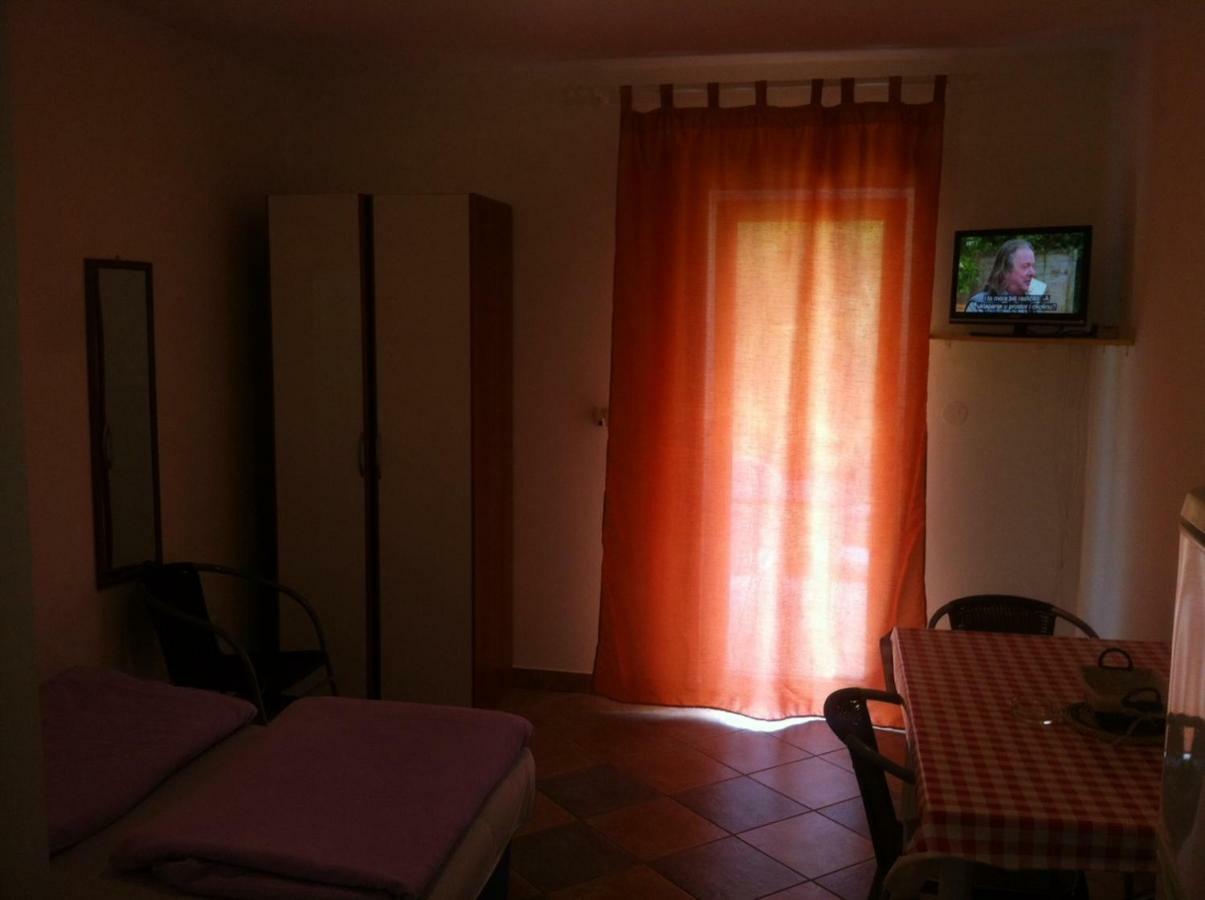 Studio Apartments Mt Smrika Bagian luar foto
