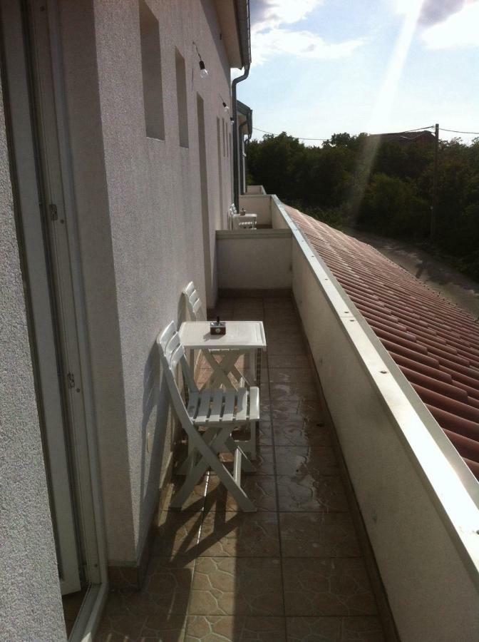 Studio Apartments Mt Smrika Bagian luar foto